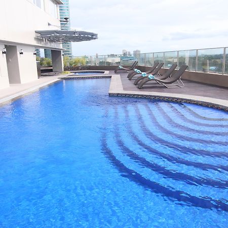 Acacia Hotel Manila Muntinlupa City Экстерьер фото