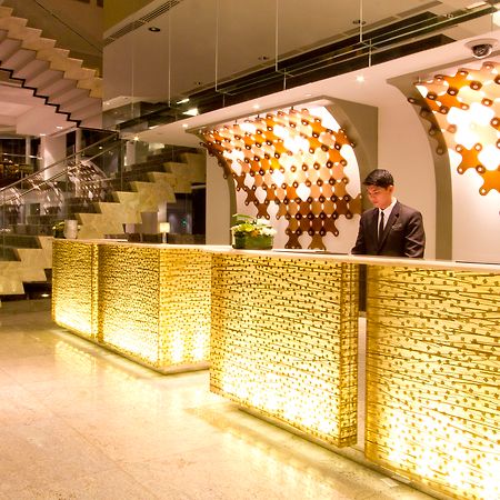 Acacia Hotel Manila Muntinlupa City Экстерьер фото