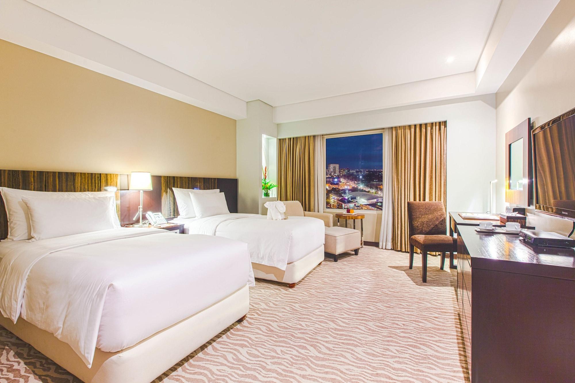 Acacia Hotel Manila Muntinlupa City Экстерьер фото