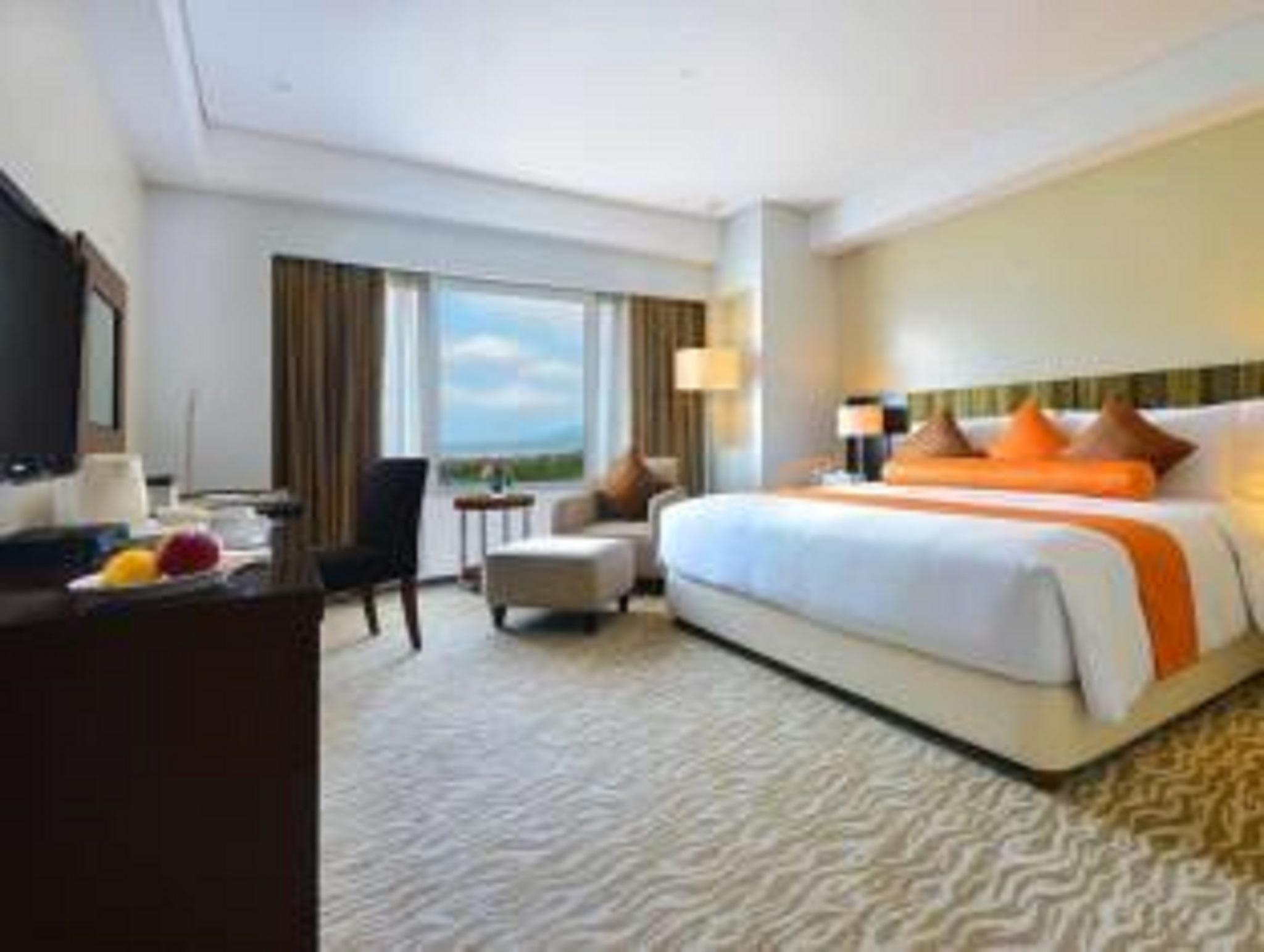 Acacia Hotel Manila Muntinlupa City Экстерьер фото