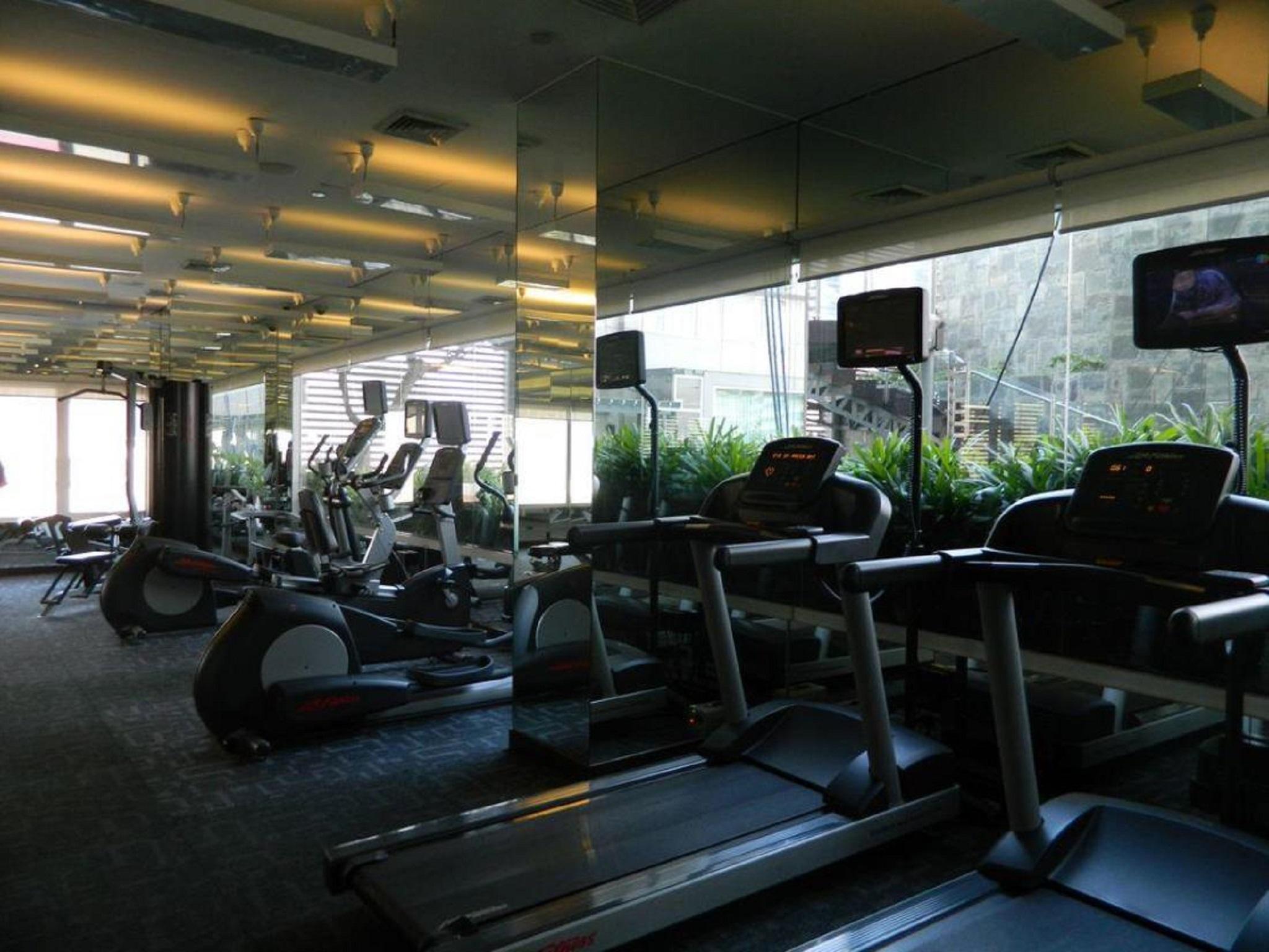 Acacia Hotel Manila Muntinlupa City Экстерьер фото