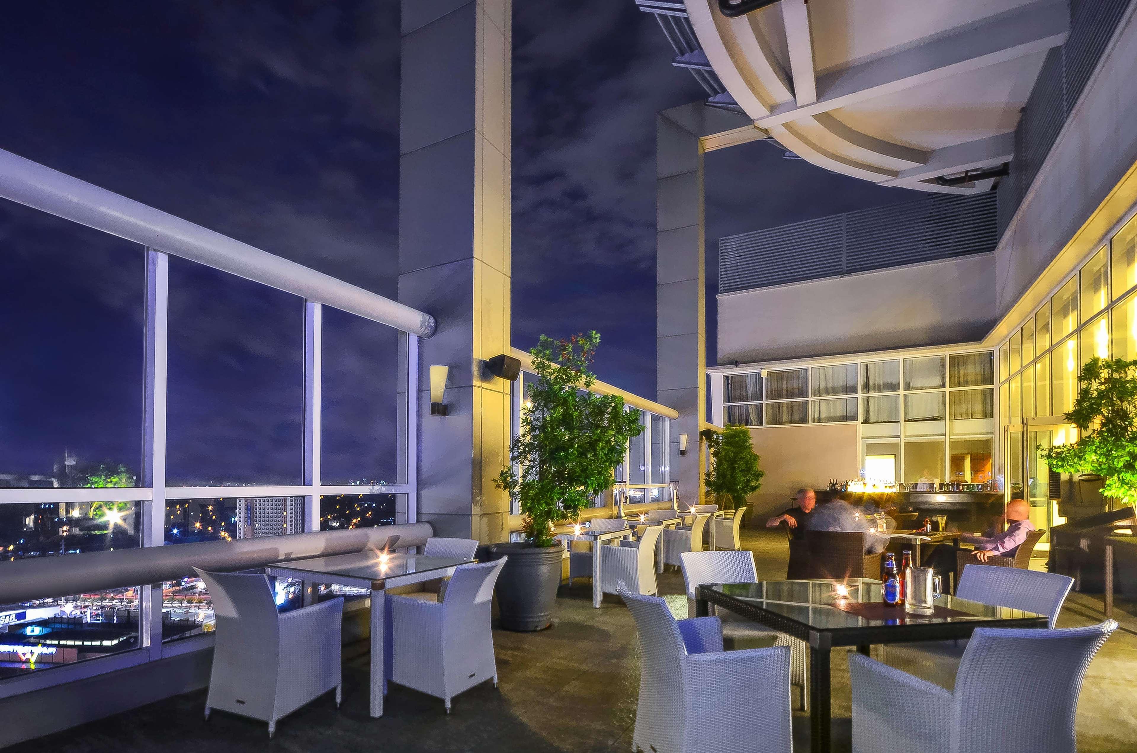 Acacia Hotel Manila Muntinlupa City Экстерьер фото