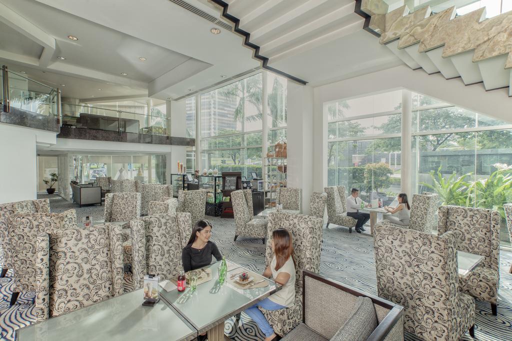 Acacia Hotel Manila Muntinlupa City Экстерьер фото