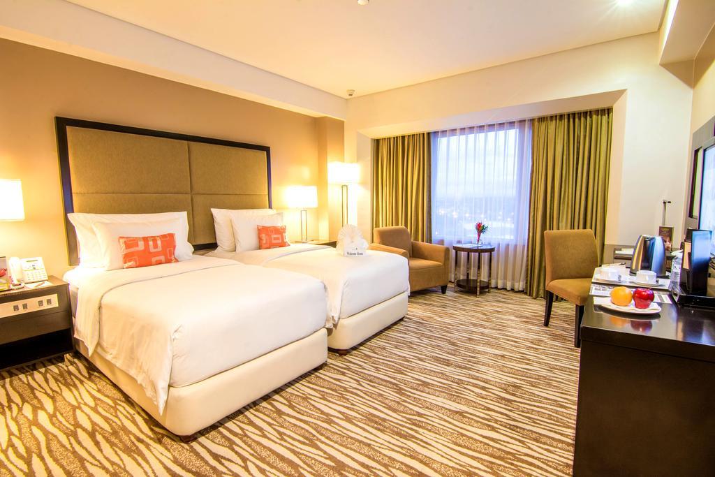 Acacia Hotel Manila Muntinlupa City Экстерьер фото