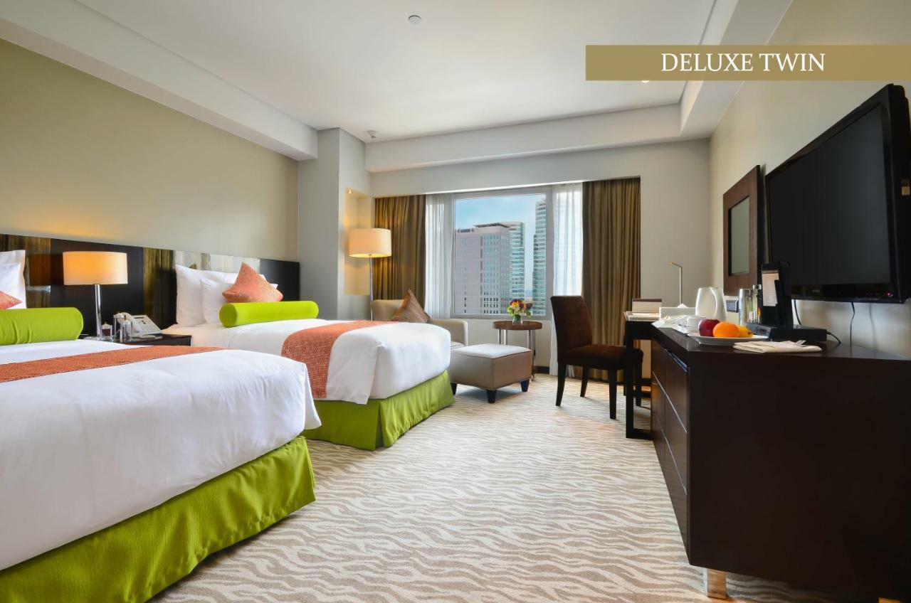 Acacia Hotel Manila Muntinlupa City Экстерьер фото